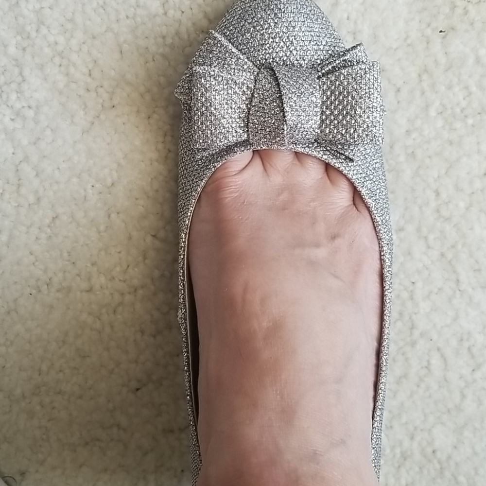 Bandolino leather silver glitter wedge
